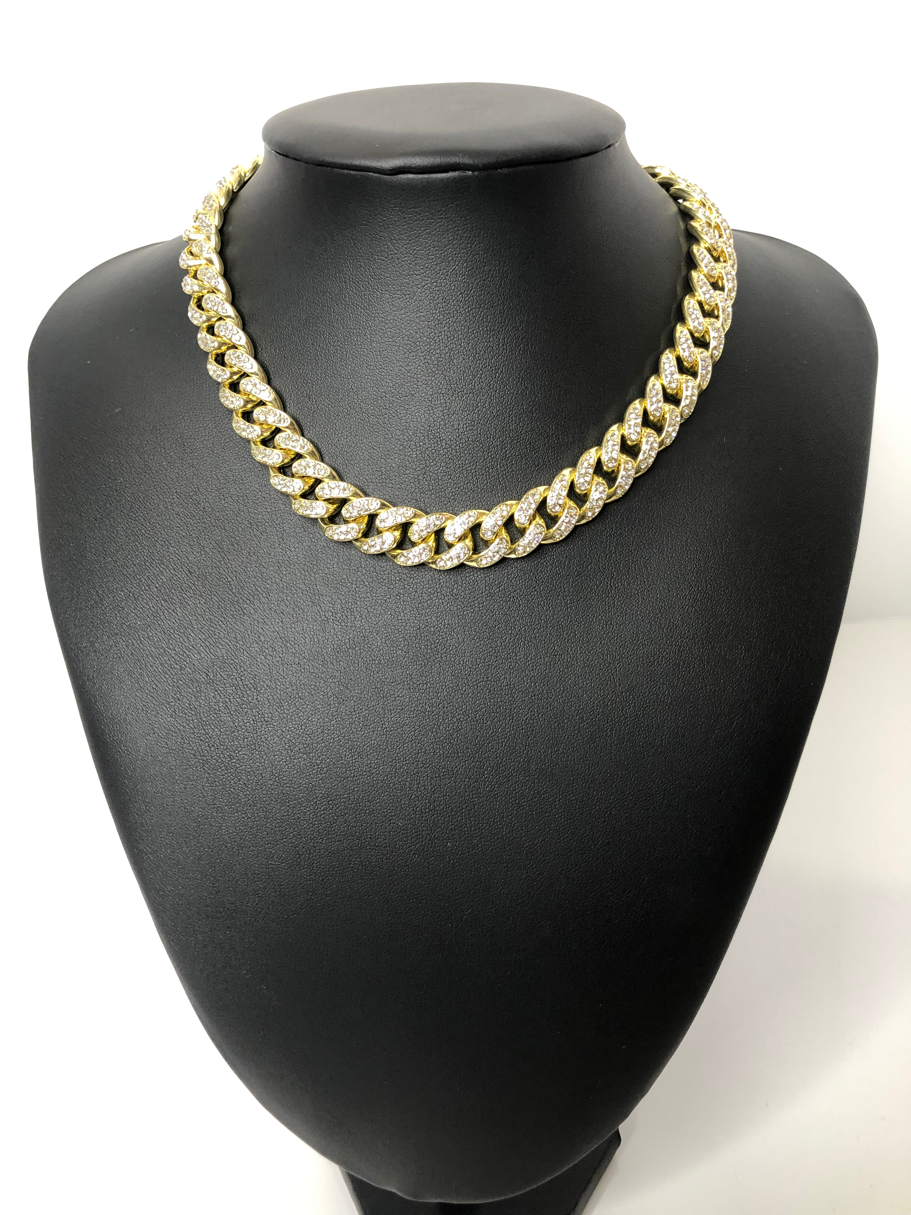Cuban chokers necklace. 18 inches. Gold plated. Gold, silver and rose gold