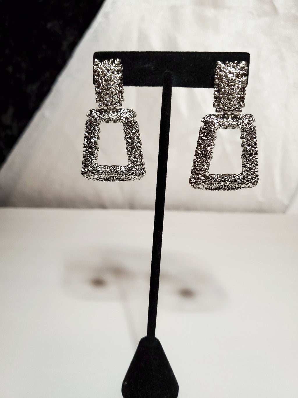 Silver statement geometric dangle fashion earrings for women 
